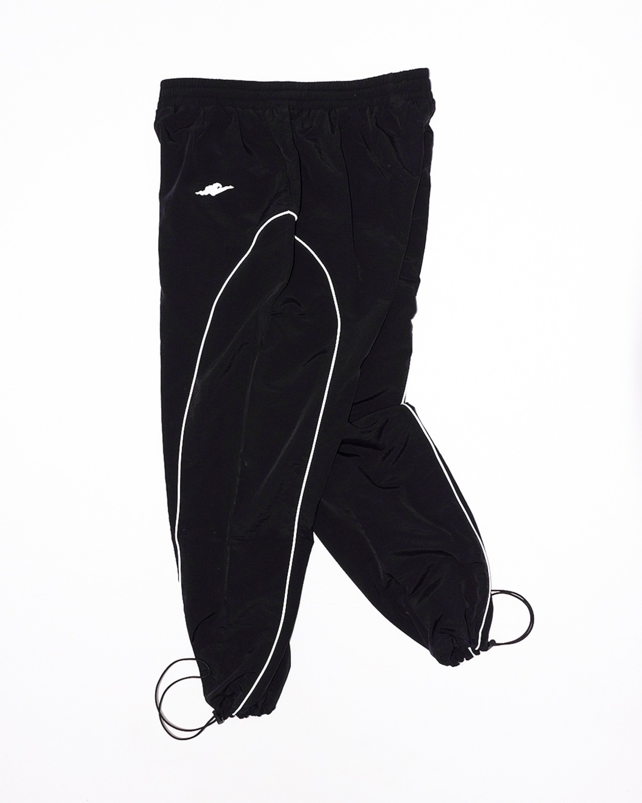 トラックパンツ　ブラック