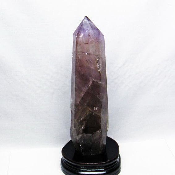 1.3Kg アメジスト 六角柱 アメシスト ポイント 置物 原石 ファントム 台座付属 一点物 152-2125