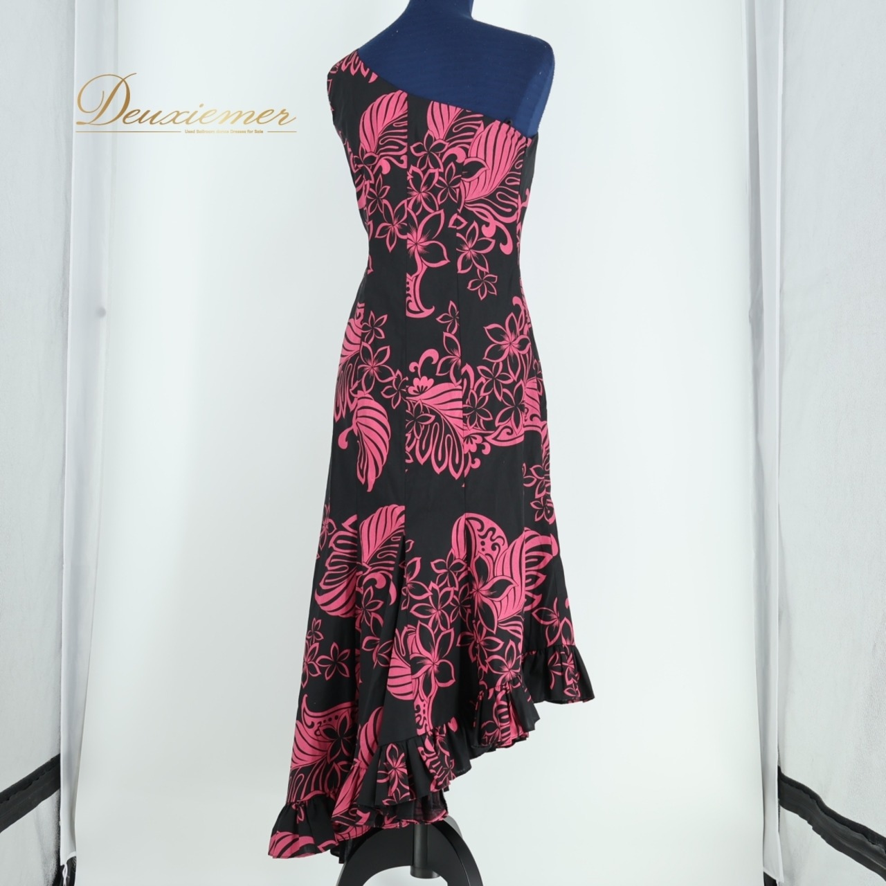 【ハワイ製 フラダンス衣装】ブラック CC Fashions ワンピース ドレス 黒 ピンク 花柄 ワンショルダー フリル 鮮やか 可愛い