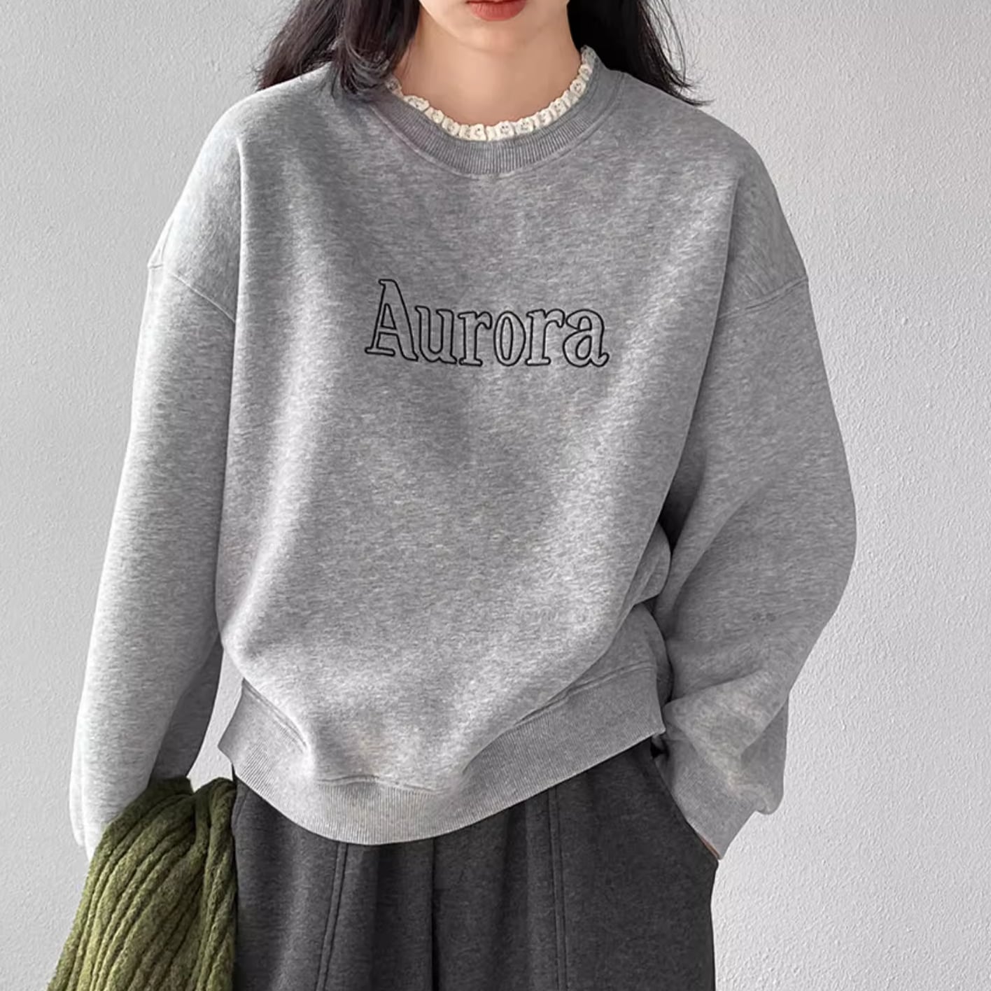 lace neck lettering pullover 14114