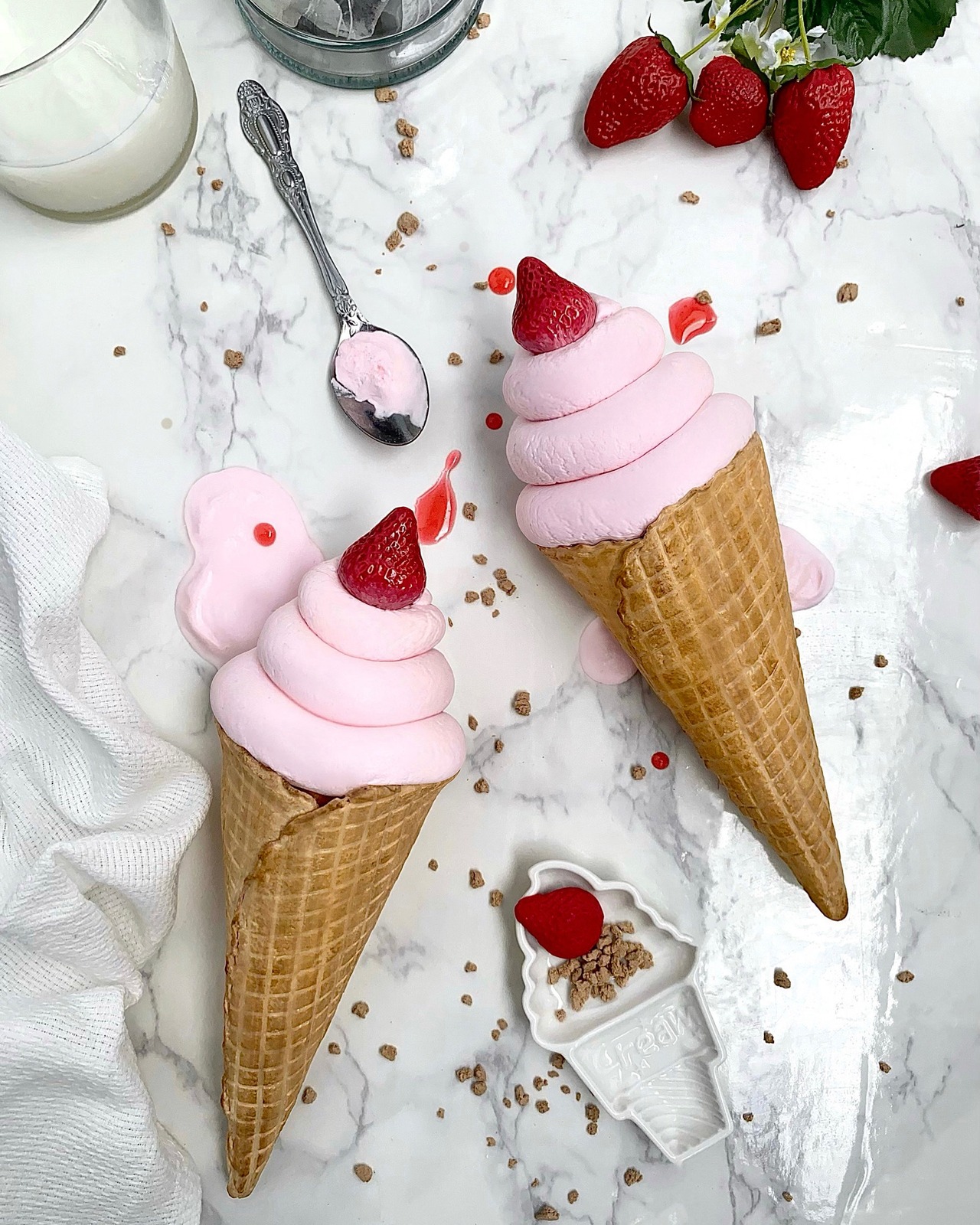 Strawberry ice cream