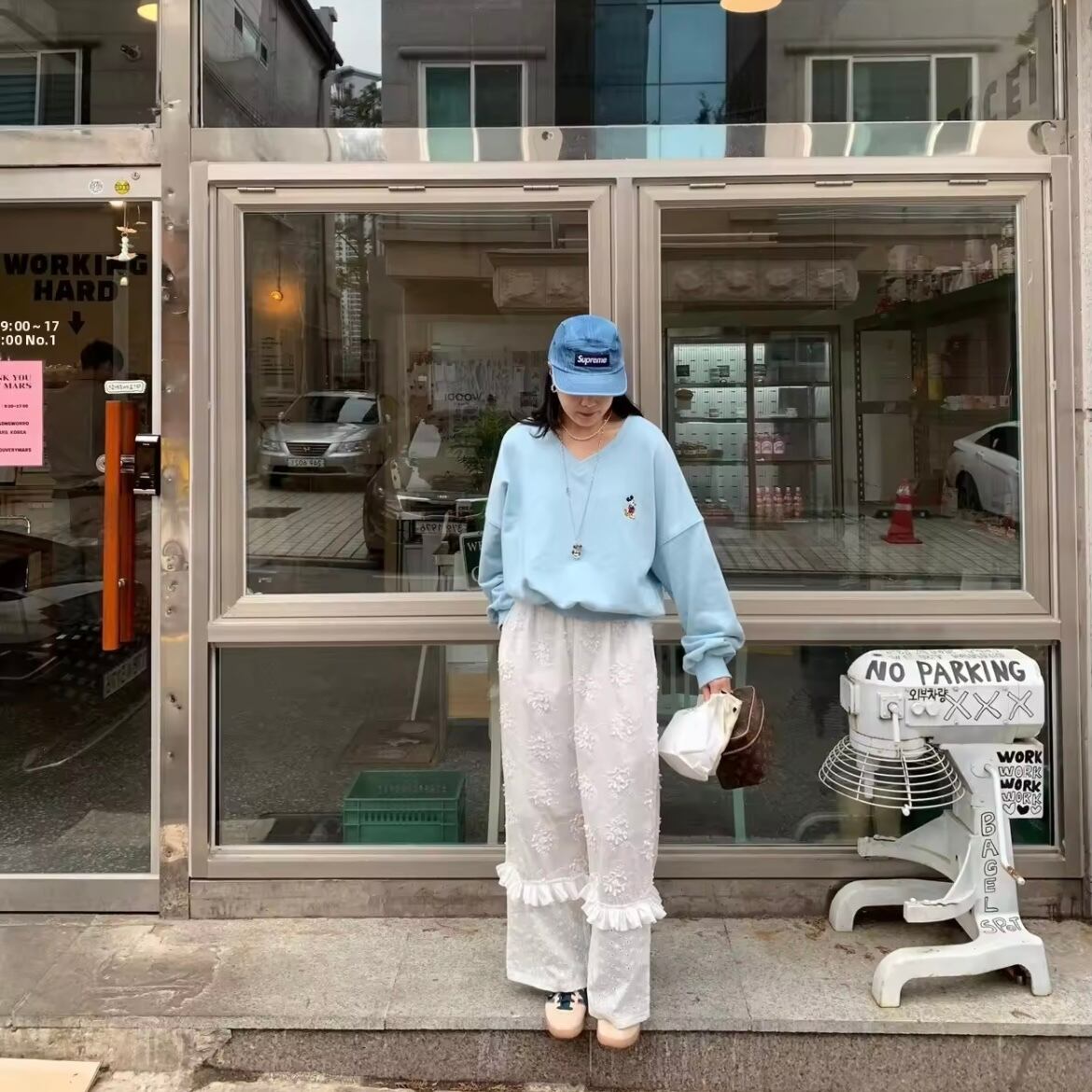 フリルレースパンチングロングパンツ