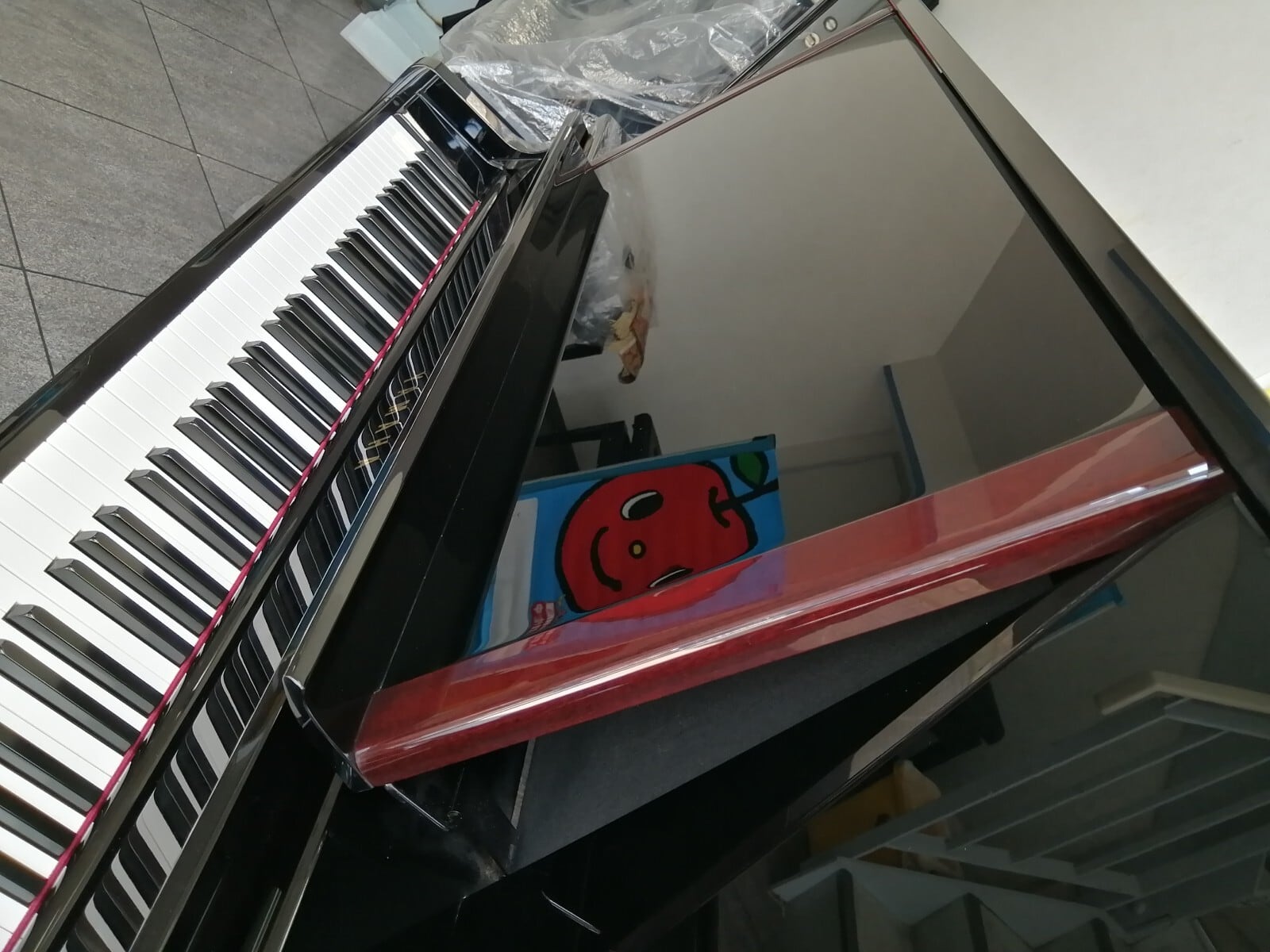 中古ヤマハアップライトピアノ　UX300