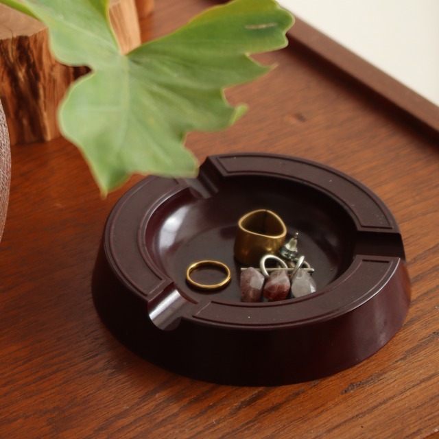ART DECO BAKELITE ASHTRAY | 1930s