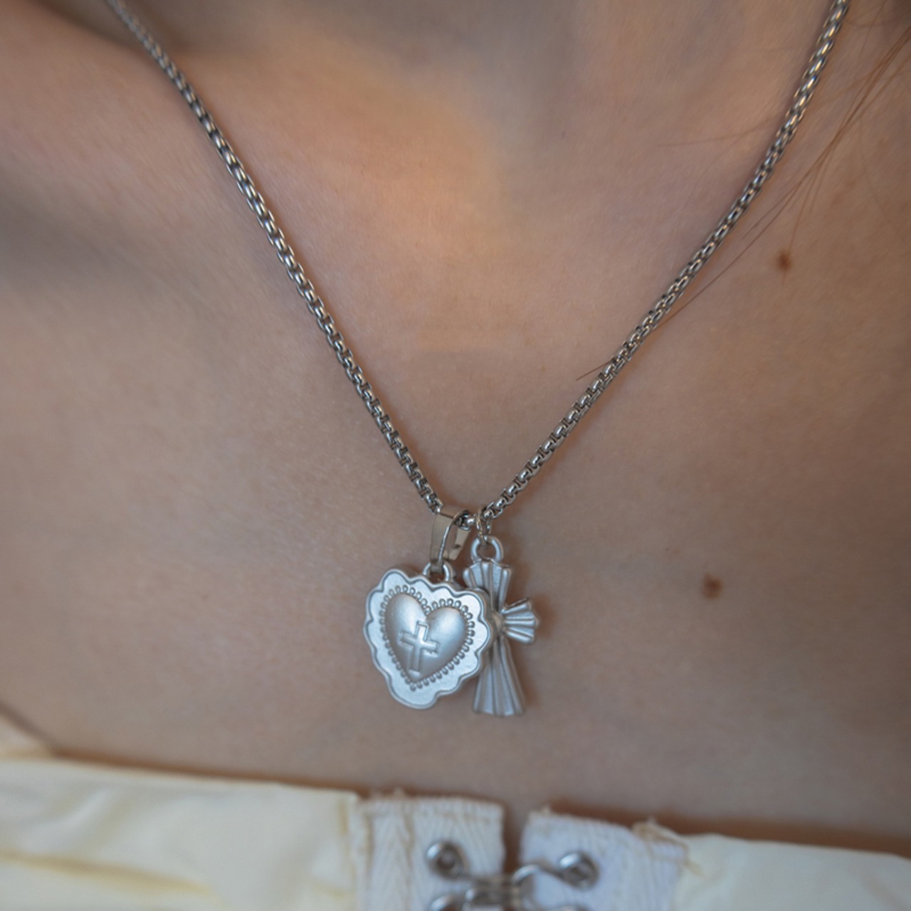 Benseヴァンテ－ジ愛心クロスネックレス