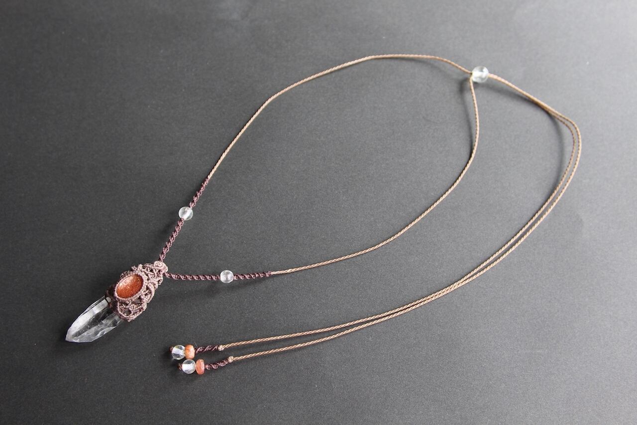 Himalayan crystal Sunstone micromacrame pendant