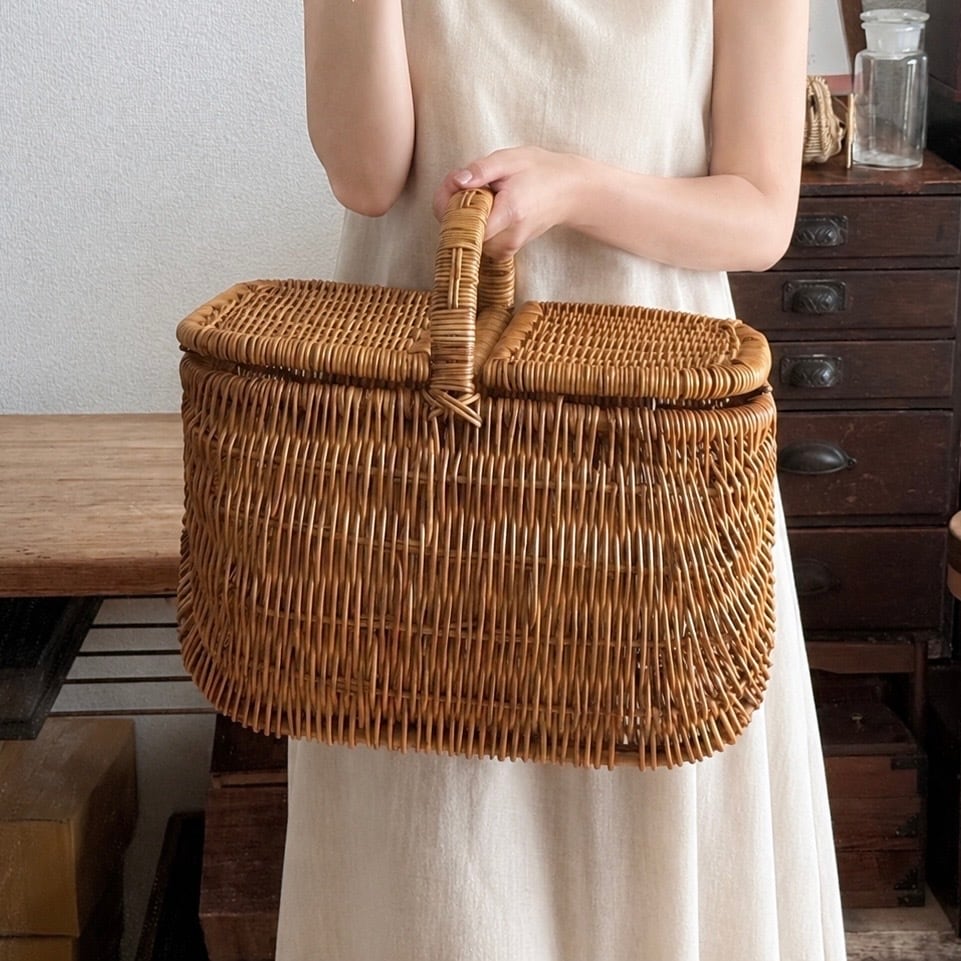 見上げるリスの陶器置物｜昭和レトロ | COCOHARU STORE