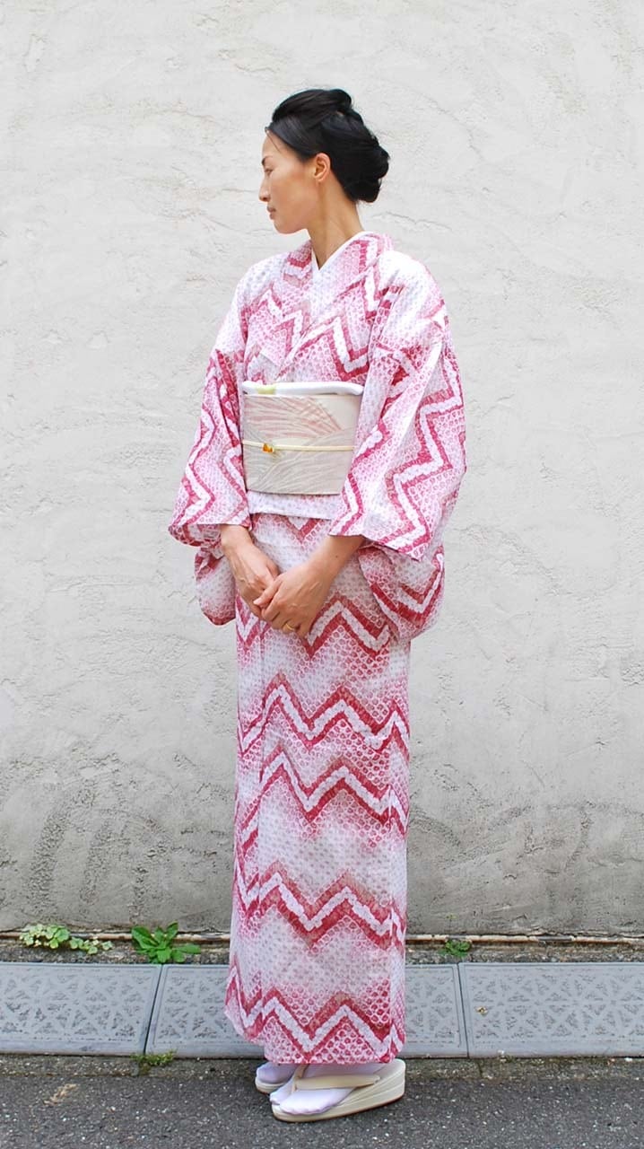 有松絞り浴衣　ピンク　希望で帯付けます！ 浴衣】有松絞り 蘇芳香色×白×白茶色 山路文 浴衣 | 大山キモノ・ちぇら