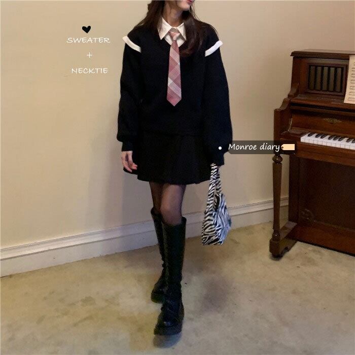 スタンダードVネックブラックセーター スタイルルーズニットトップス オータムウィンターショートジャケット レトロ 秋物 冬物 モンロー27772230631