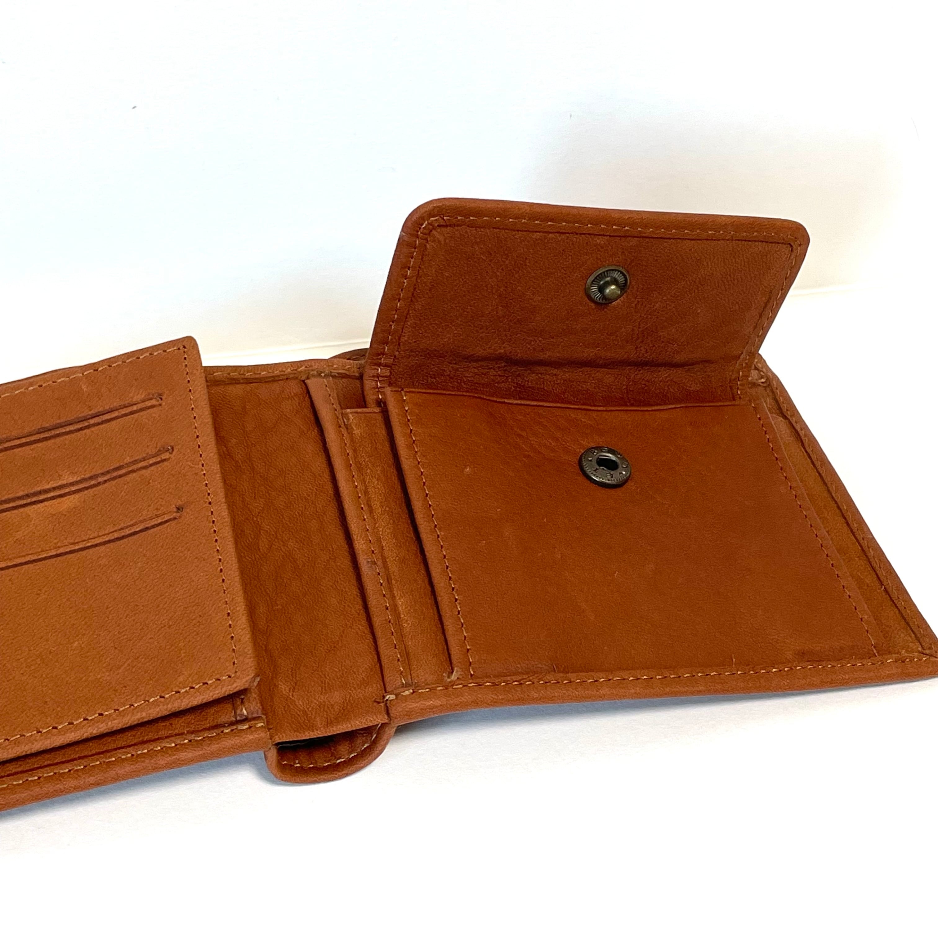 本革 二つ折り財布（スナップボタン式） レザー ハンドクラフト（財布