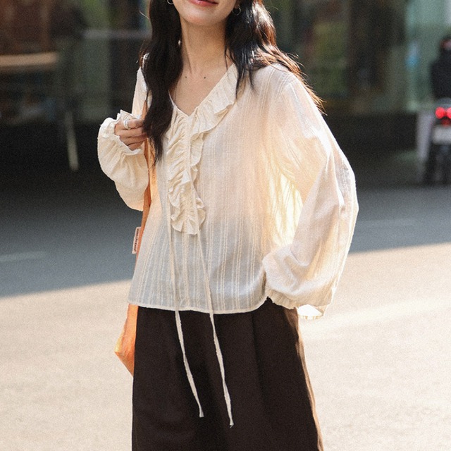 frill-collar blouse　J00492