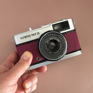 Olympus TRIP 35 <ラズベリー>