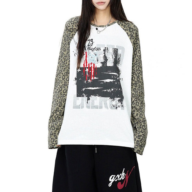 レオパードスリーブグラフィックラグランTシャツ 2col   R02621