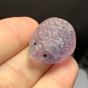 101綺麗な色合い♪フローライトハリネズミさん