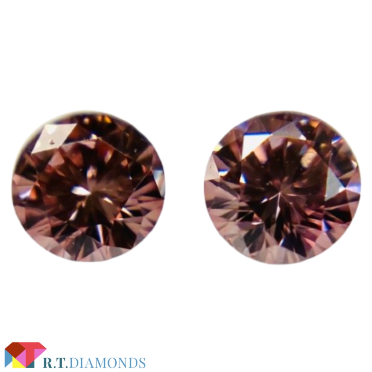 SET！FANCY VIVID PINK 0.061ct/0.057ct RD/RT2780/CGL | Ilovediamonds