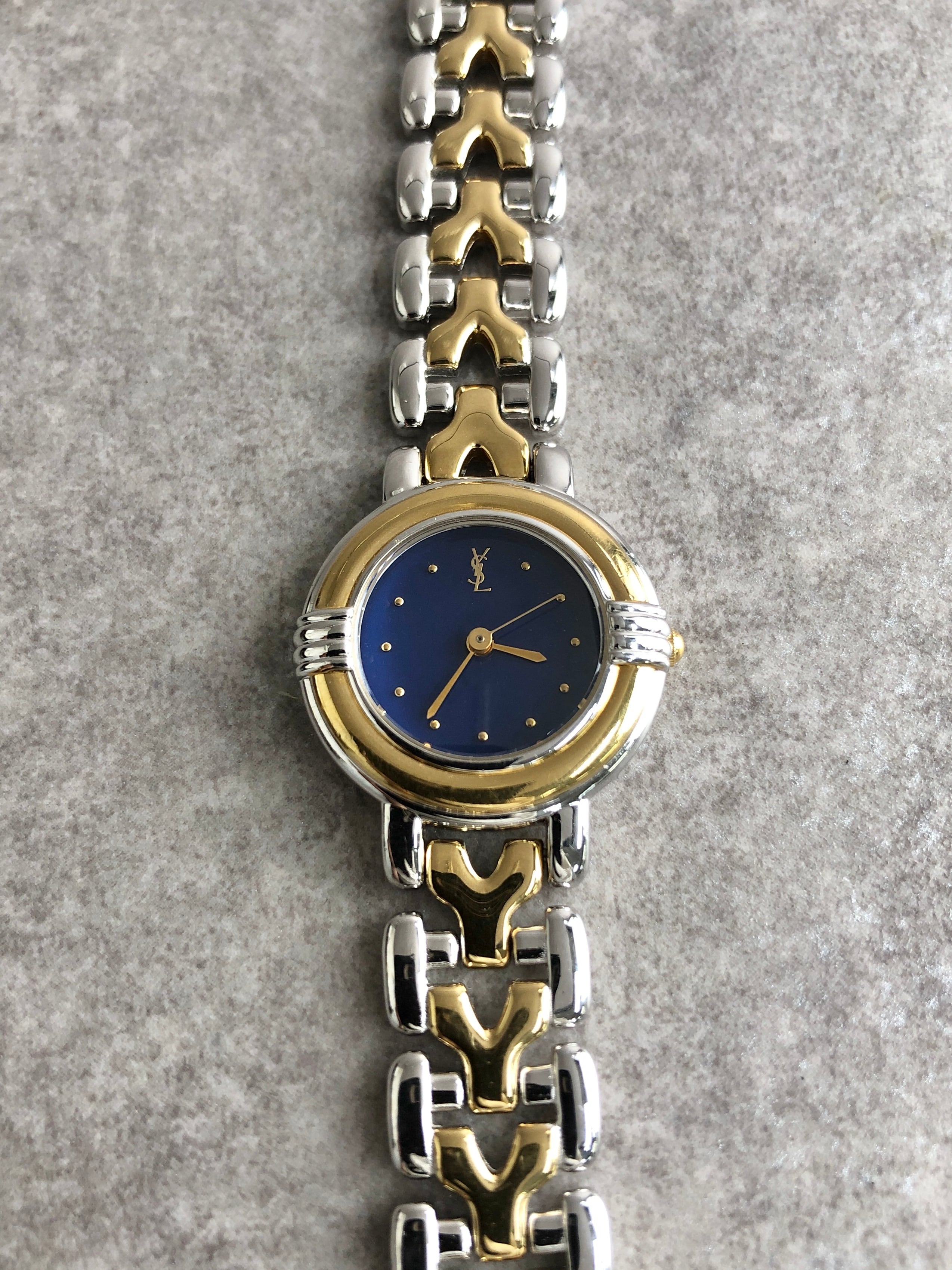 Yves Saint Laurent イヴ・サンローラン 腕時計 シルバー×ブラック YSL