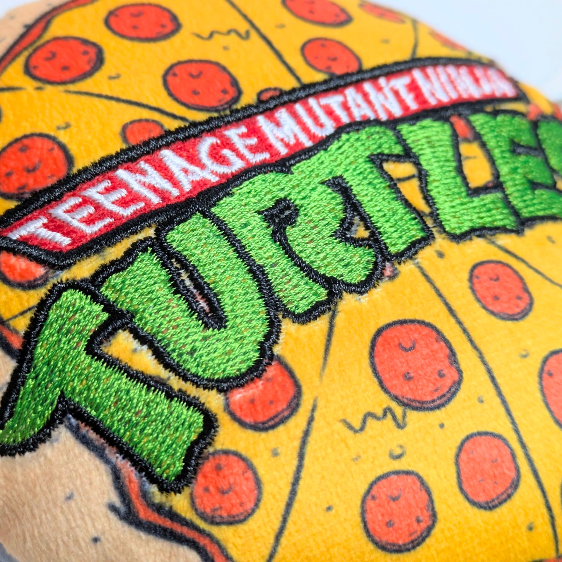 【 PLUSH COIN POUCH（ プラッシュコインポーチ ） 】フェイス型ぬいぐるみキーホルダー / 小物入れ / コインケース / コスメポーチ 〚アメリカン雑貨 アメトイ〛