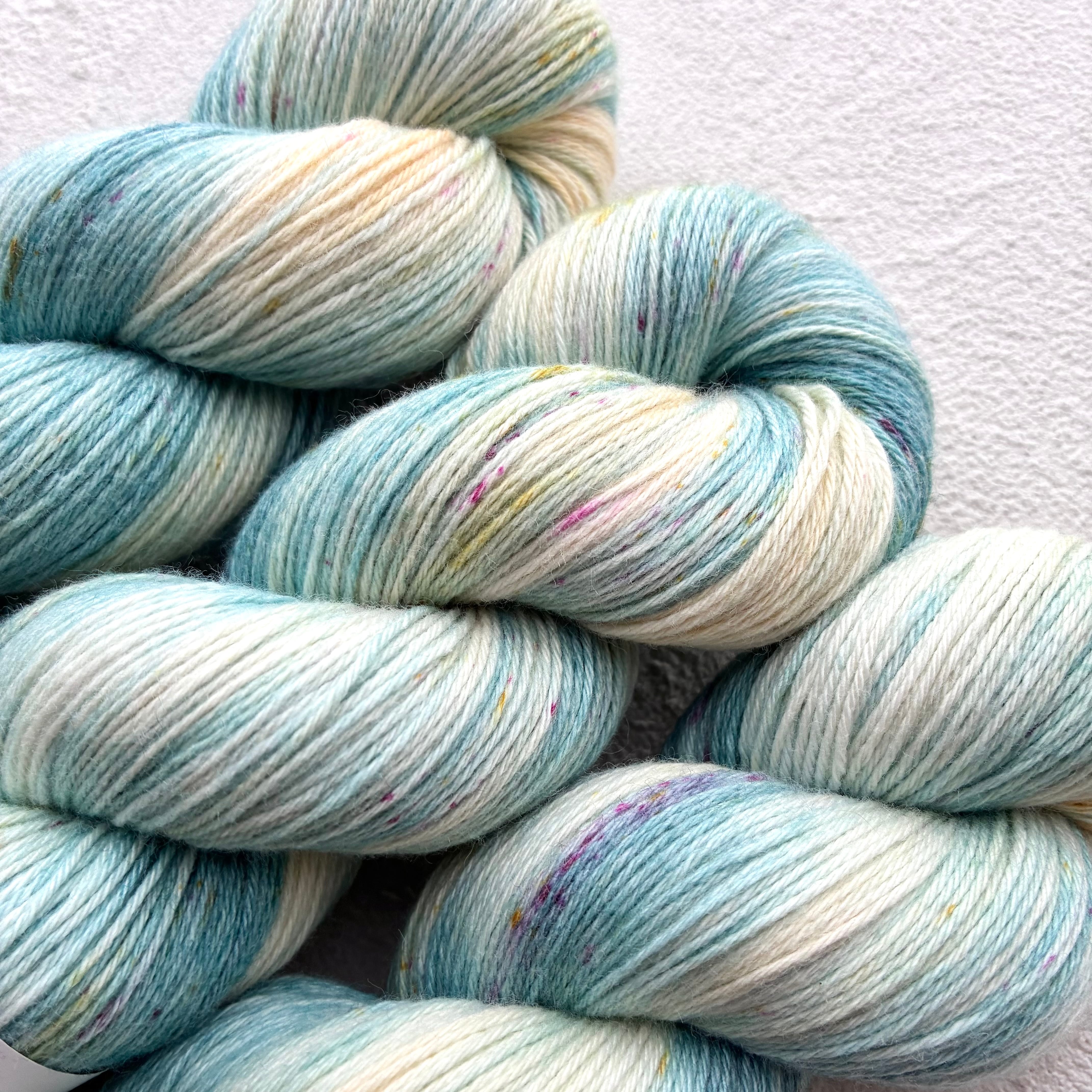 Wool Cotton【かがやくさえずりの朝】 | IRODORI YARN | 手染め毛糸と
