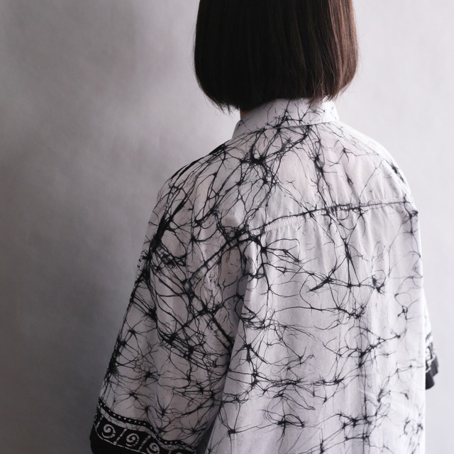 monokuro art graphic pattern h/s shirt