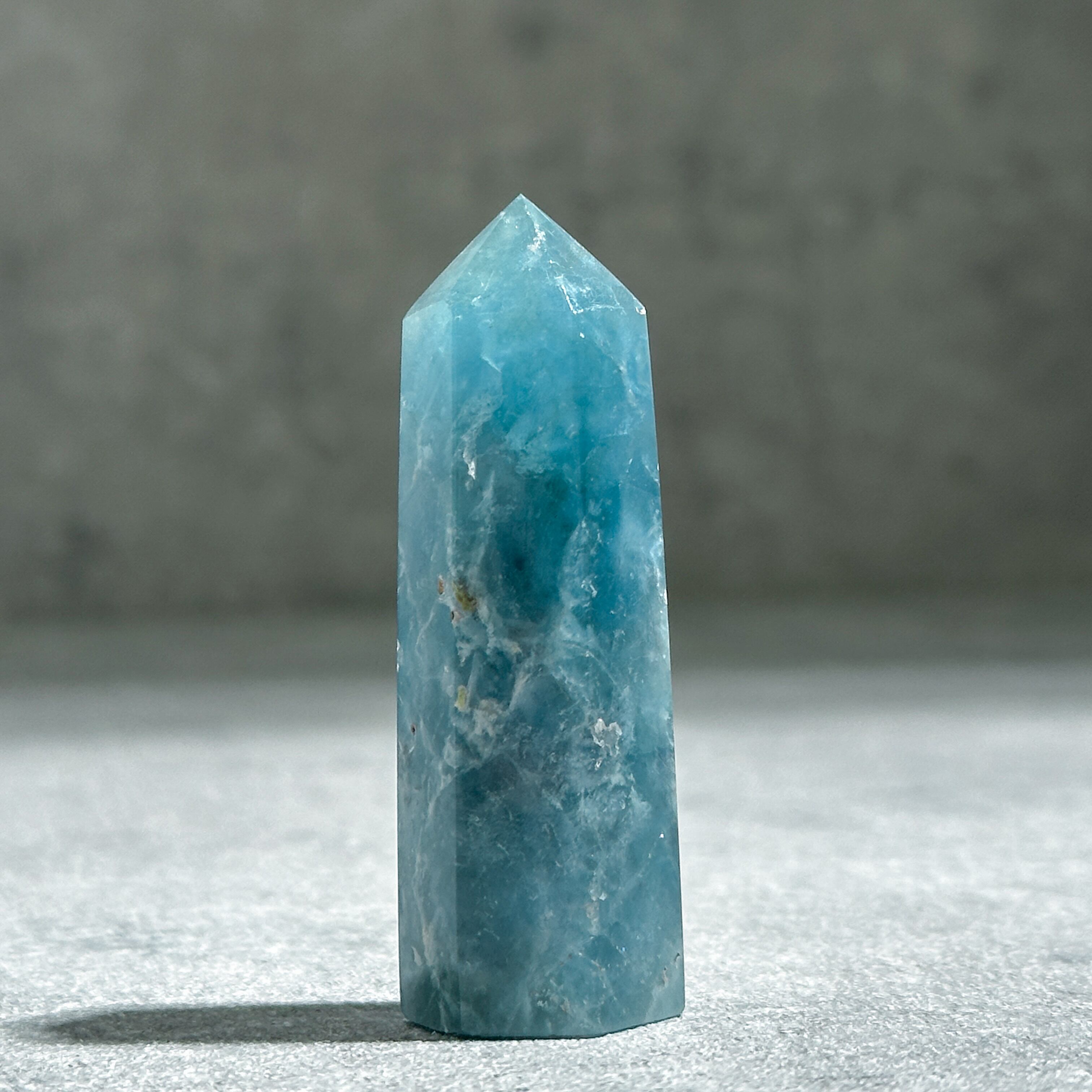 天然石 ブルーグリーンフローライトタワー② ブルー、グリーンフローライト タワー型33◇ Rainbow Fluorite