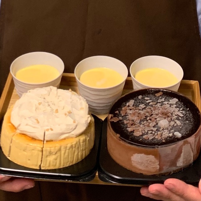 特別ケーキ6点セット 同梱 ティラミス レアチーズケーキ ロールケーキ3点セット とろけるクリーミープリン ショコラムースケーキ Wメイプルチーズ ケーキ 3点セット ホールケーキはすべて4号サイズ 直径約12cm 高さ約4cm カップルや お子様3人くらいにぴったりの