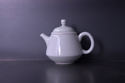 前川淳蔵　青磁点描珠型急須