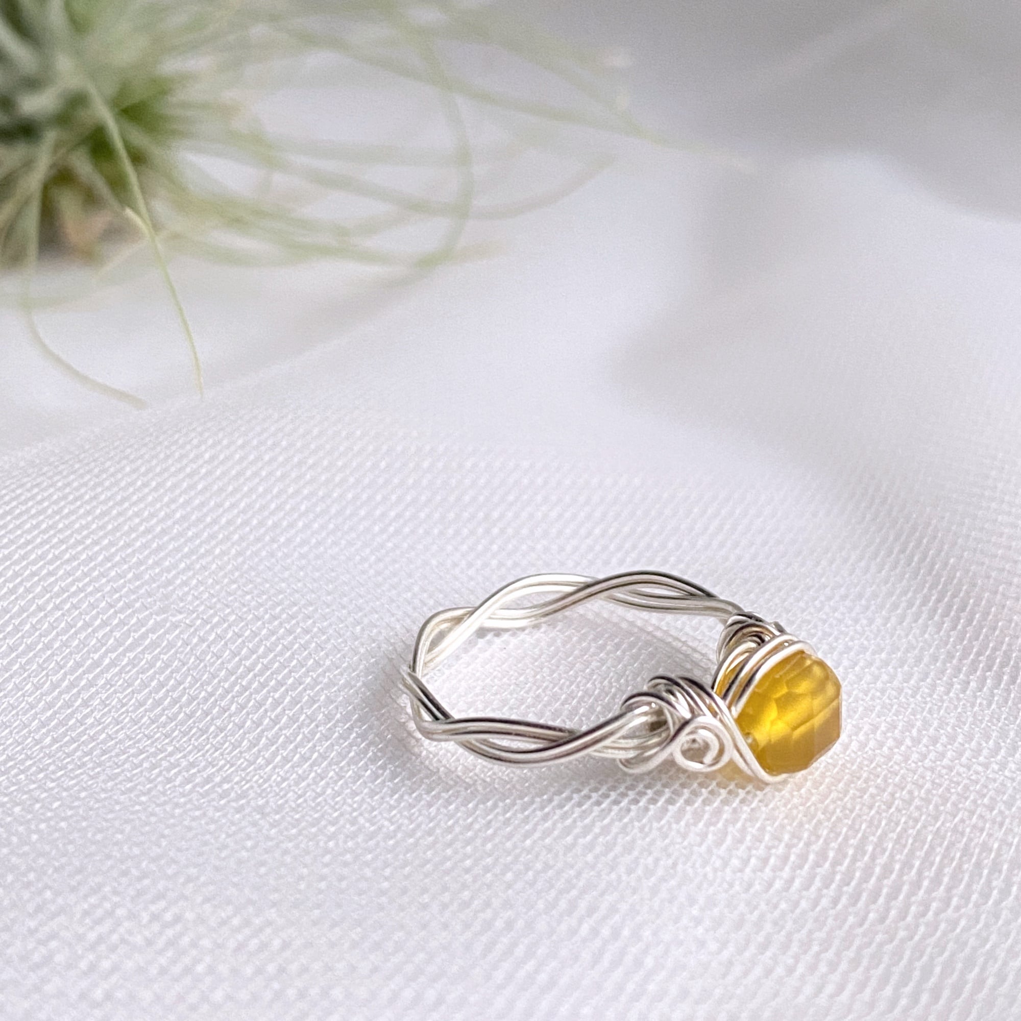 ほっこり温かみのあるカラー イエローオパール リング | 華玉drops