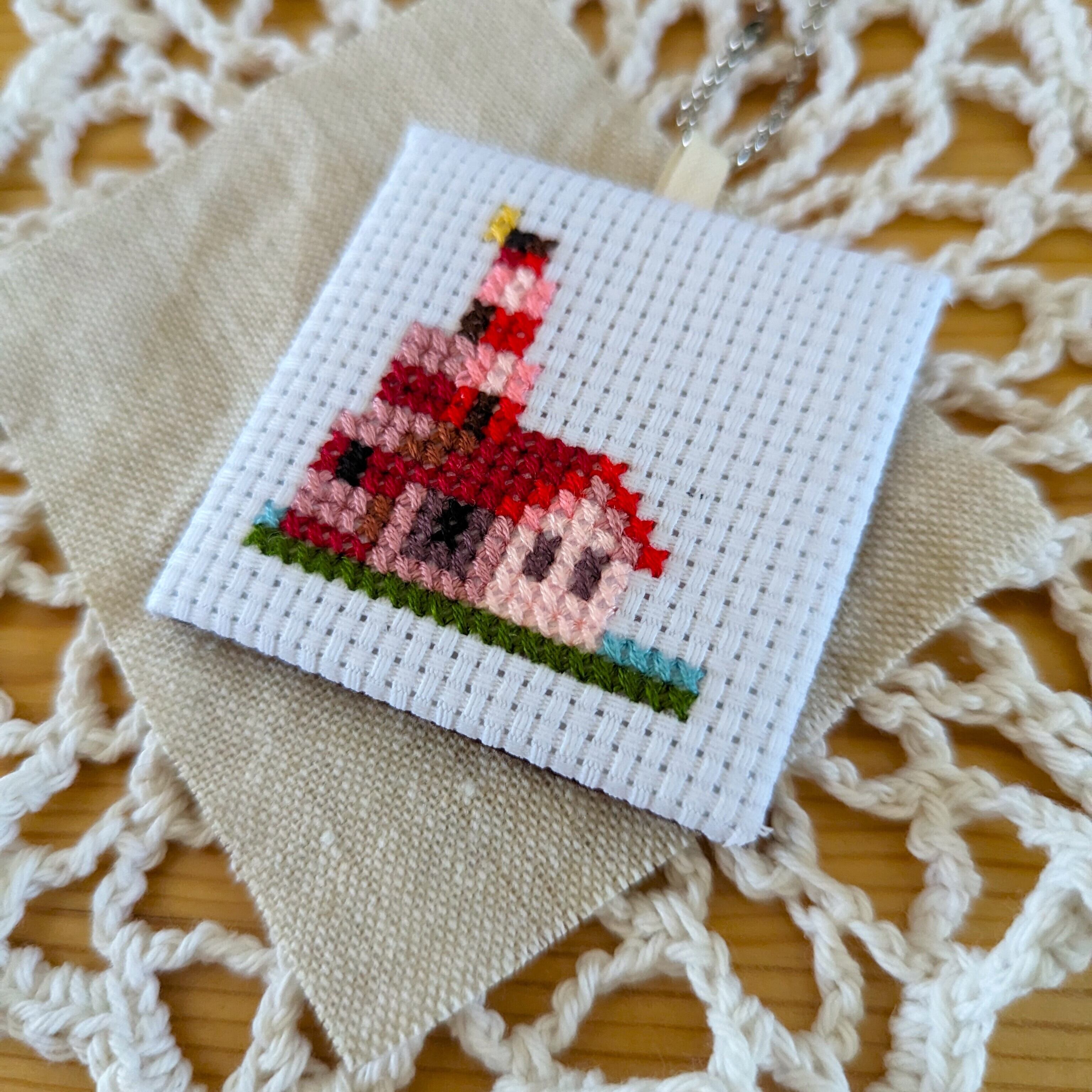 蝶々02（クロスステッチ アロマキーホルダーキット） | handmadebian