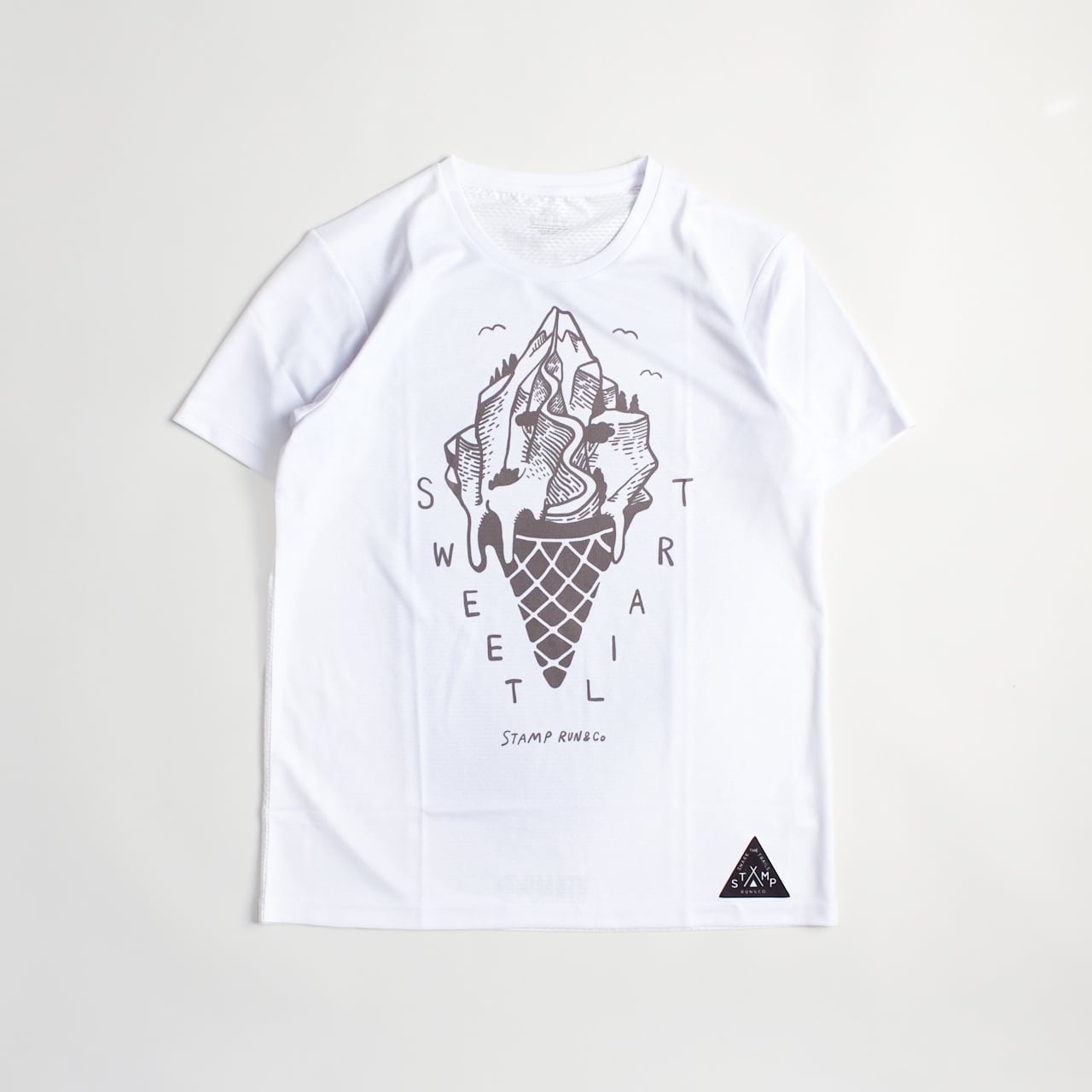 STAMP RUN&CO(スタンプランアンドコー)STAMP GRAPHIC RUN TEE (Sweet Trail) ランニングTシャツ ユニセックス