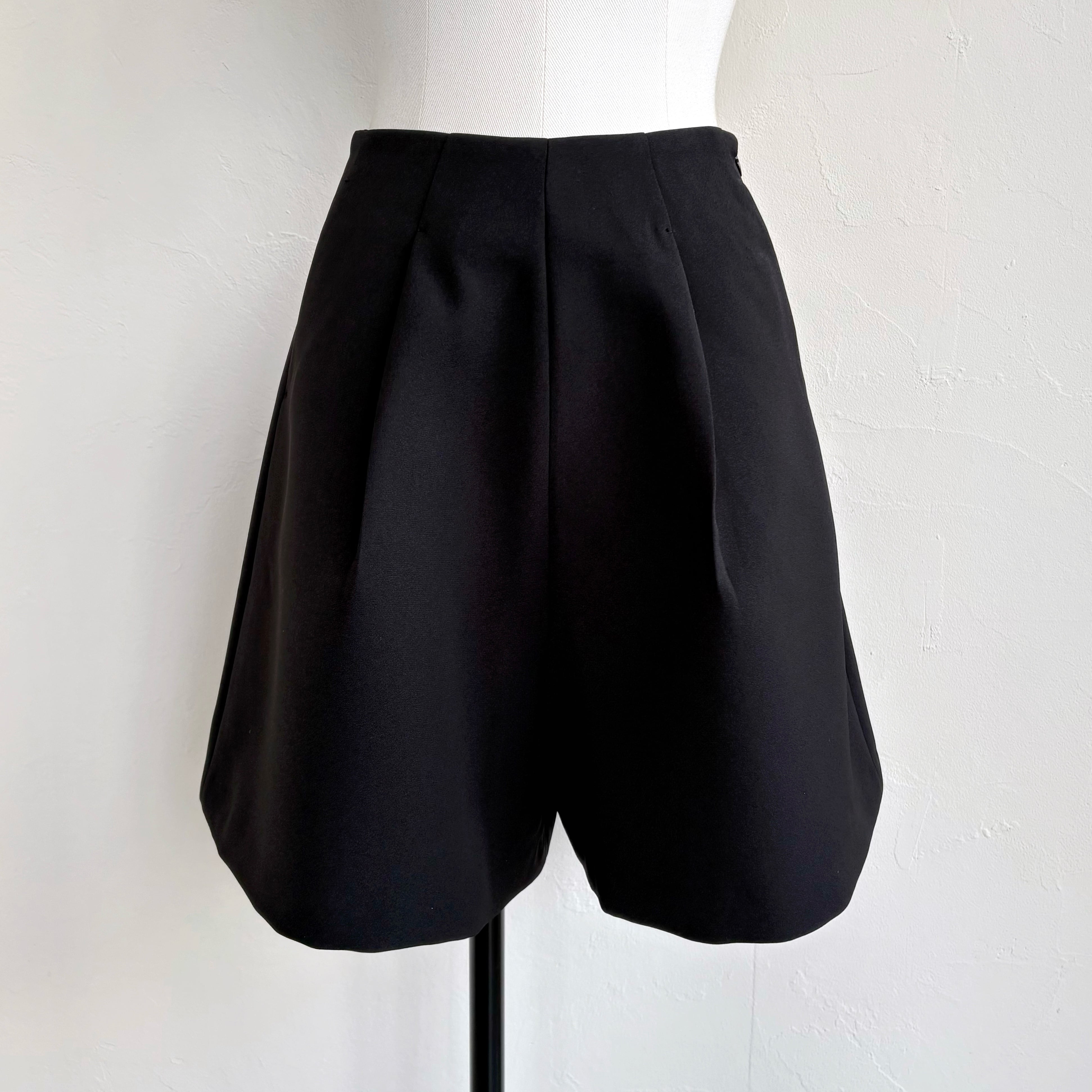 予約1月中旬～下旬発送】〈SELECT〉タックショートパンツ a99-032