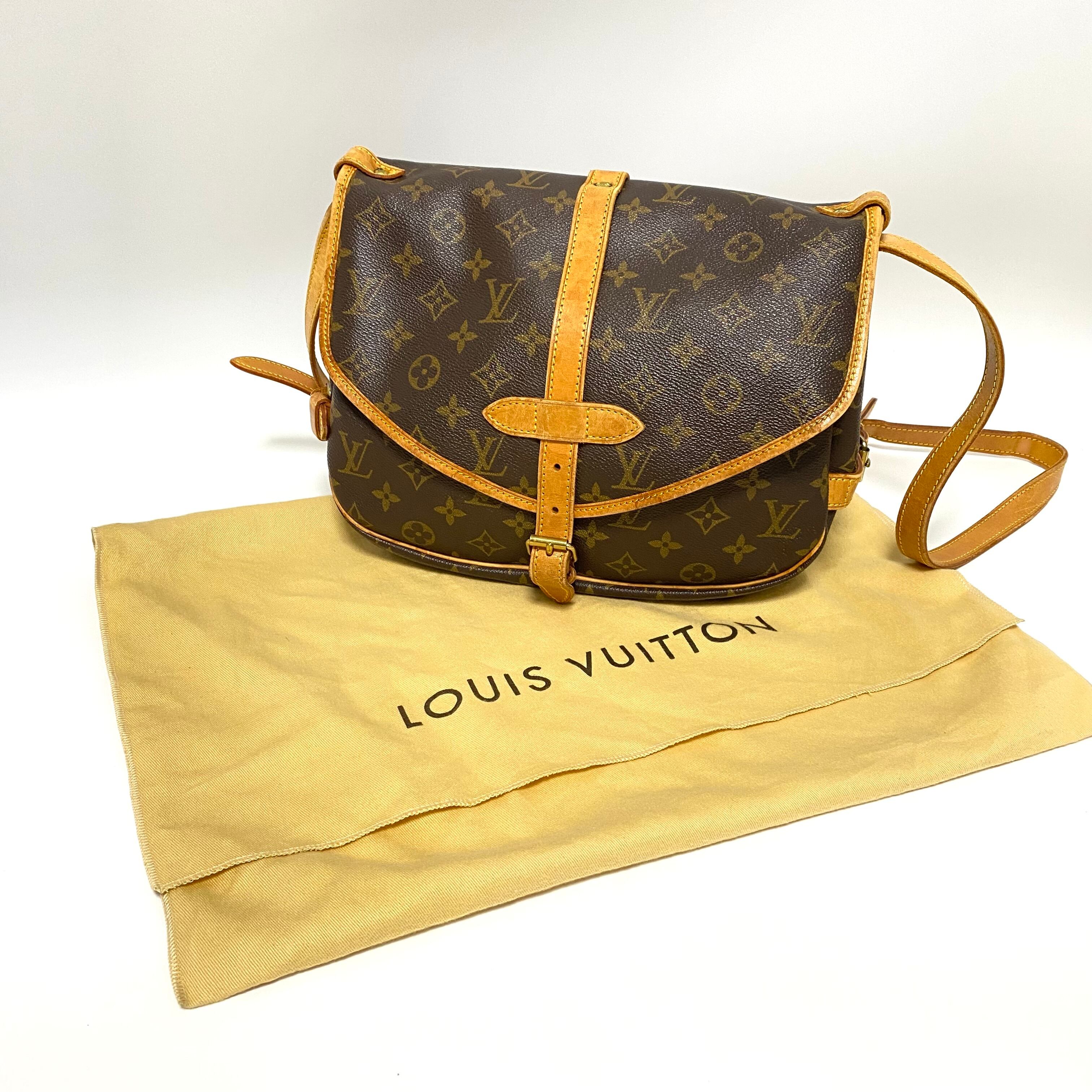 LOUIS VUITTON ルイ・ヴィトン モノグラム ソミュール30 ショルダー 