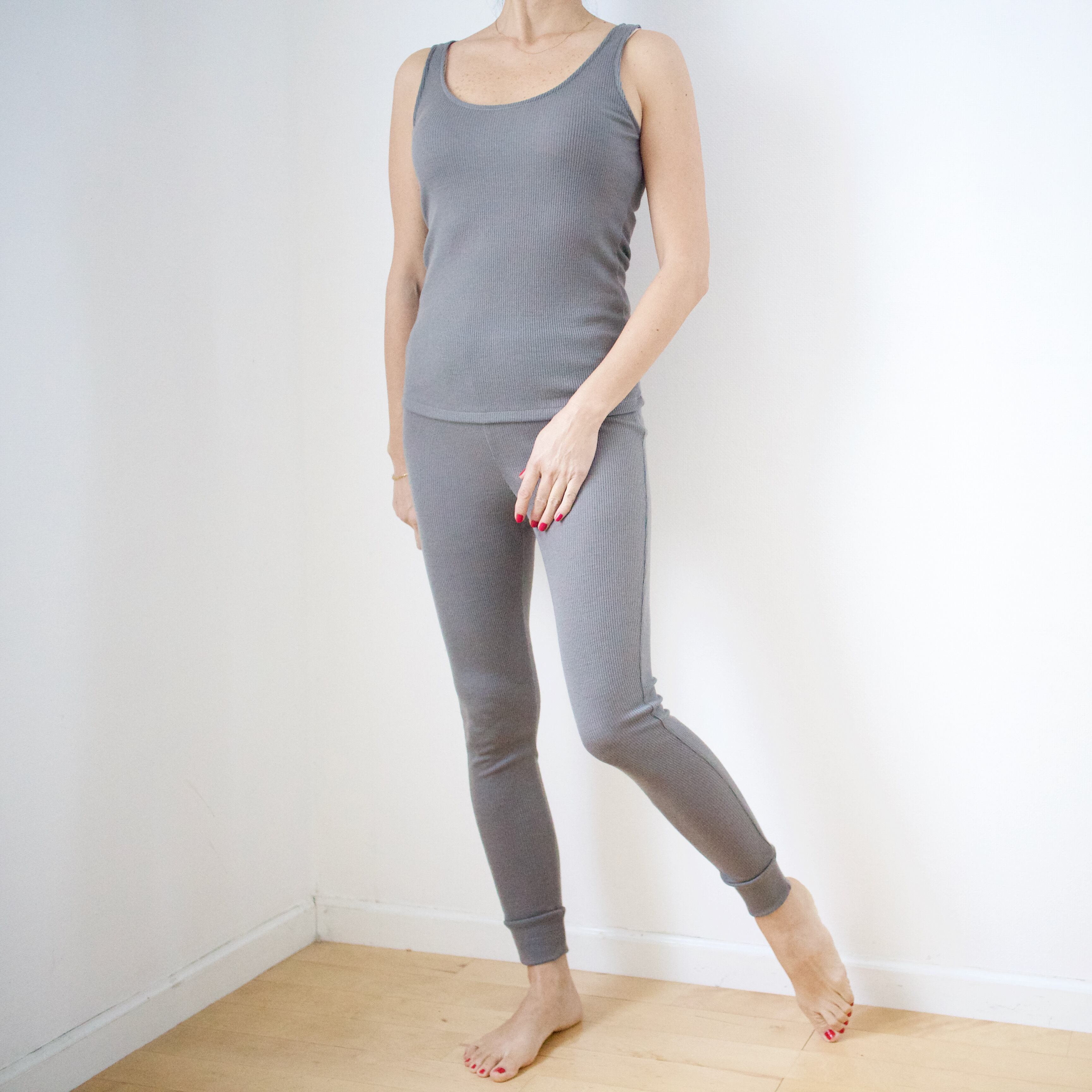 ウール100% <ウールリブレギンス> グレイッシュカーキ