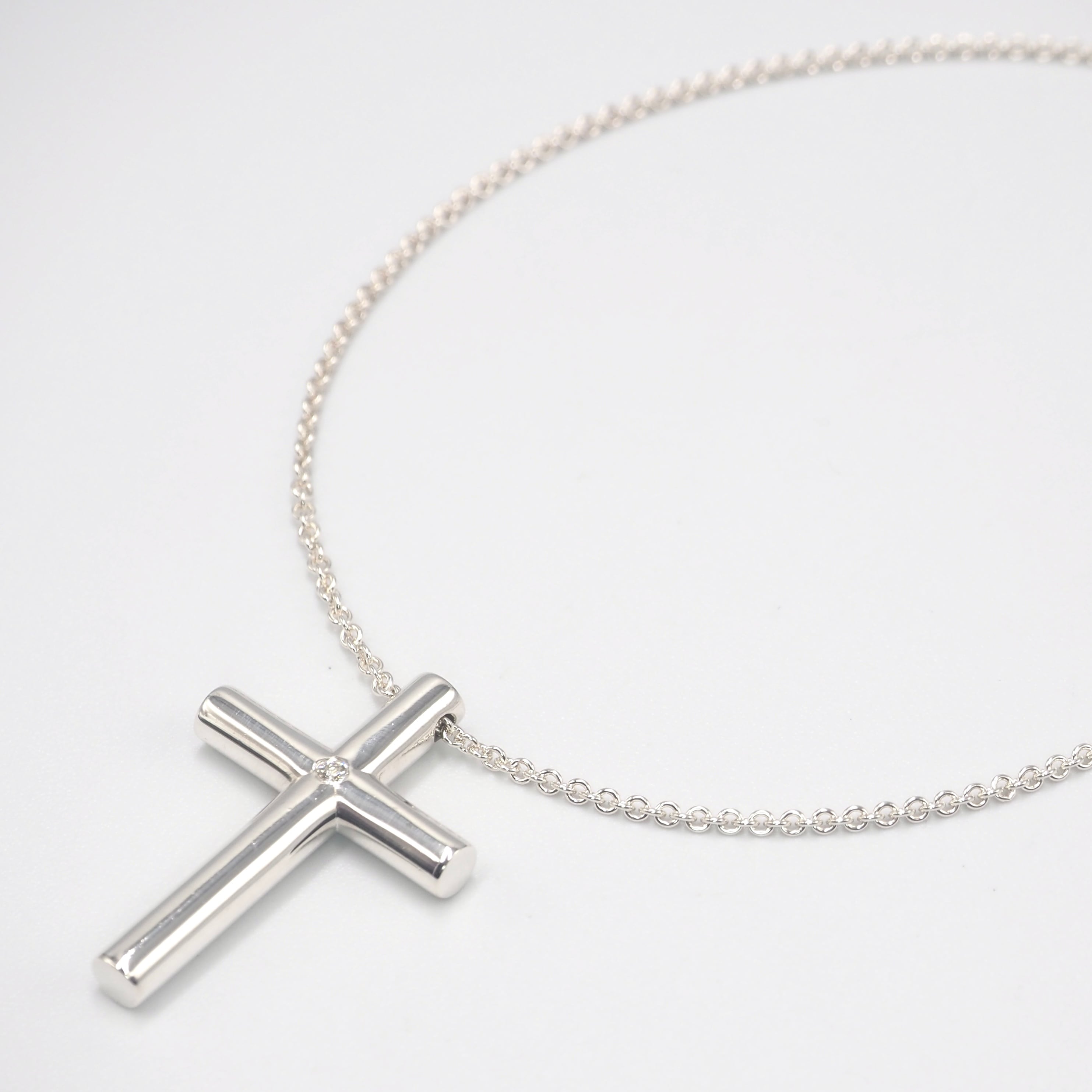 CHRISTIAN DIOR クリスチャン ディオール ロゴ ツイストサークル