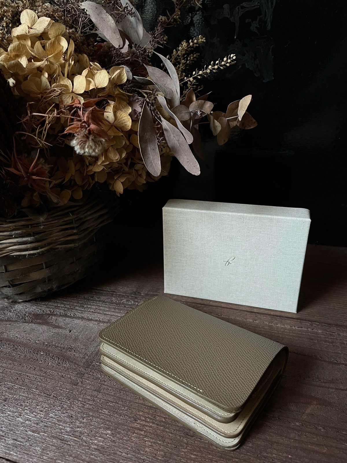 forme short wallet noblessa taupe | TALE COCOON