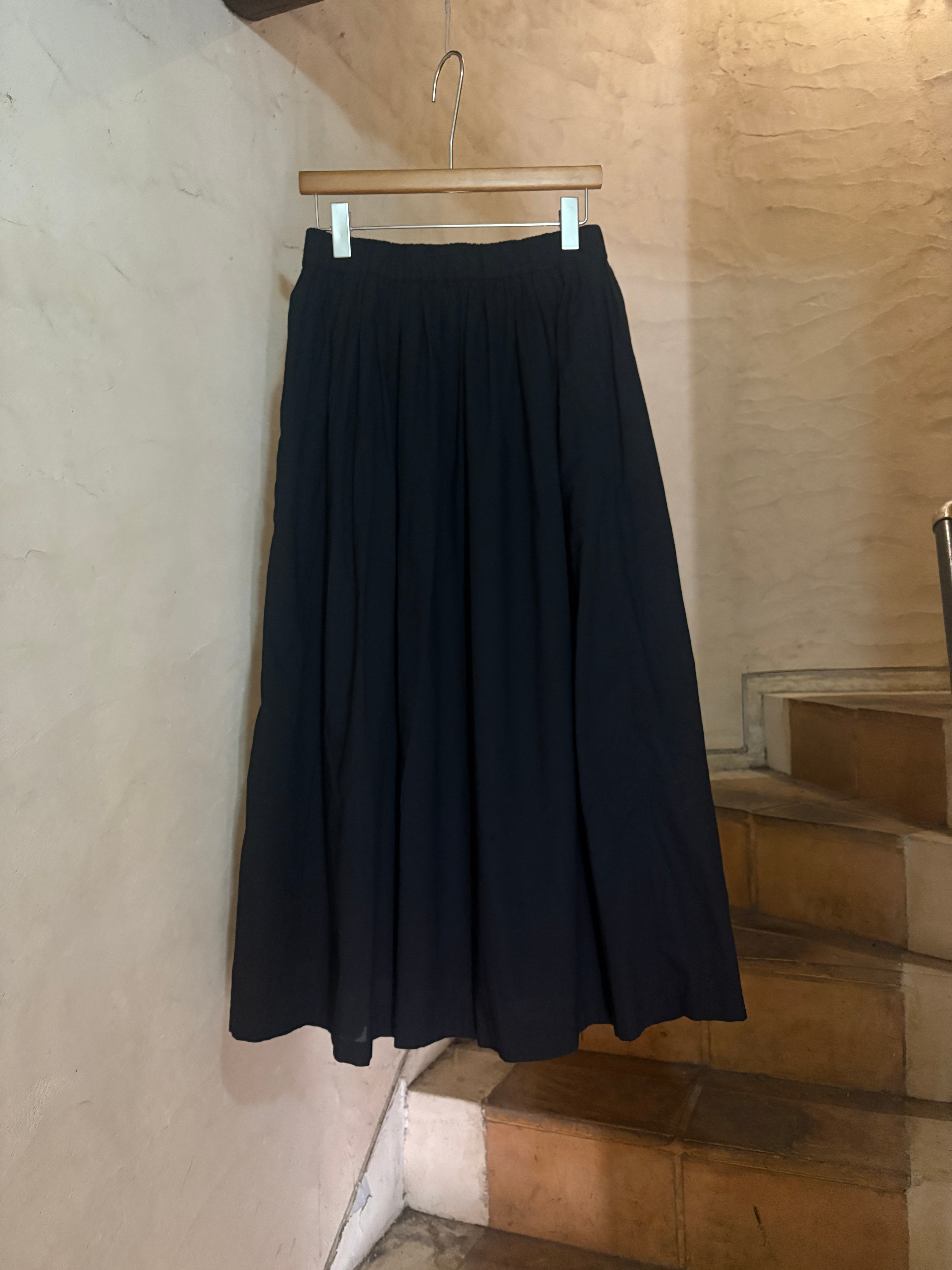 SOIL | 60s CAMBRIC PLAIN GATHERED SKIRT-black
