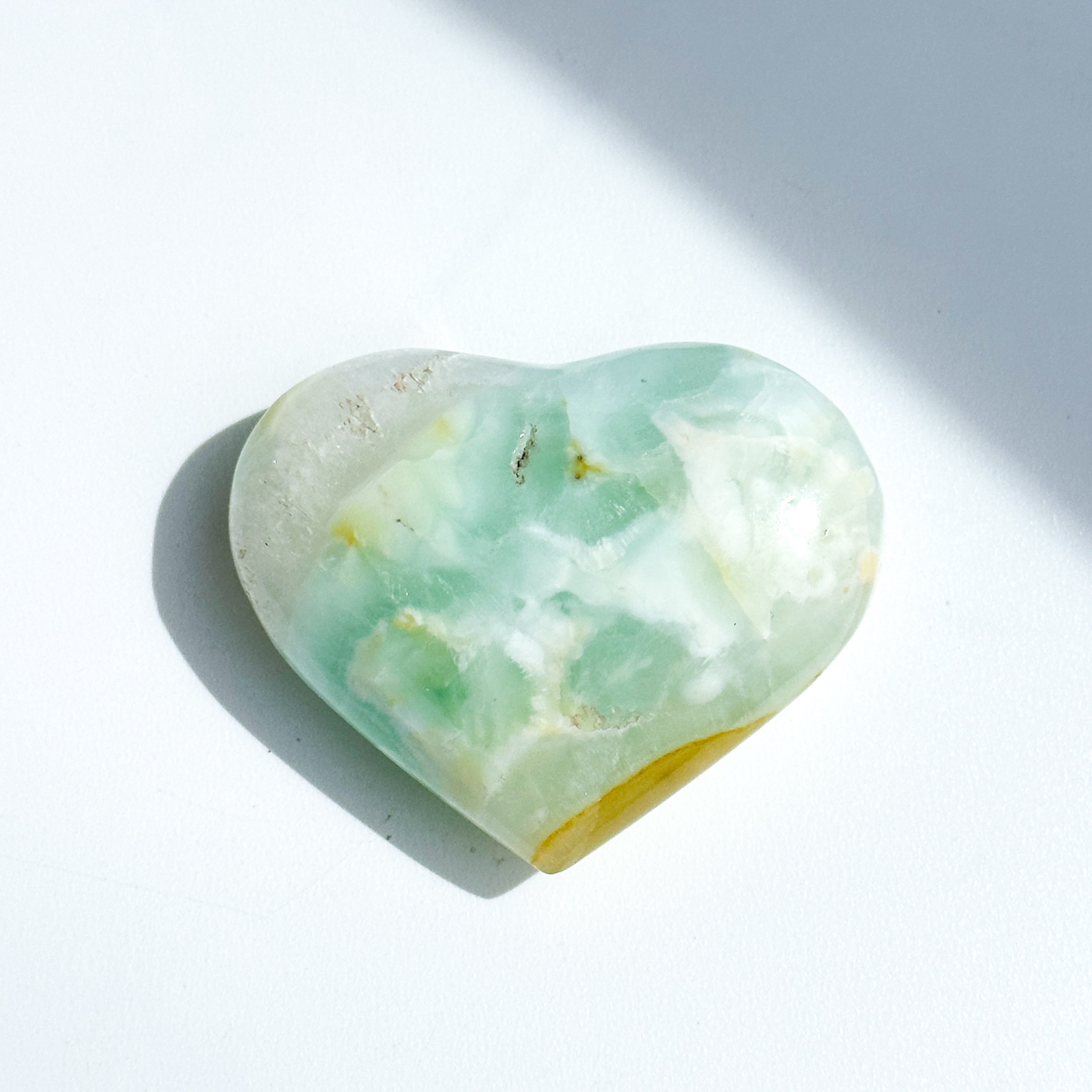 カリビアンブルーカルサイト ハート 33◇Caribbian Blue Calcite