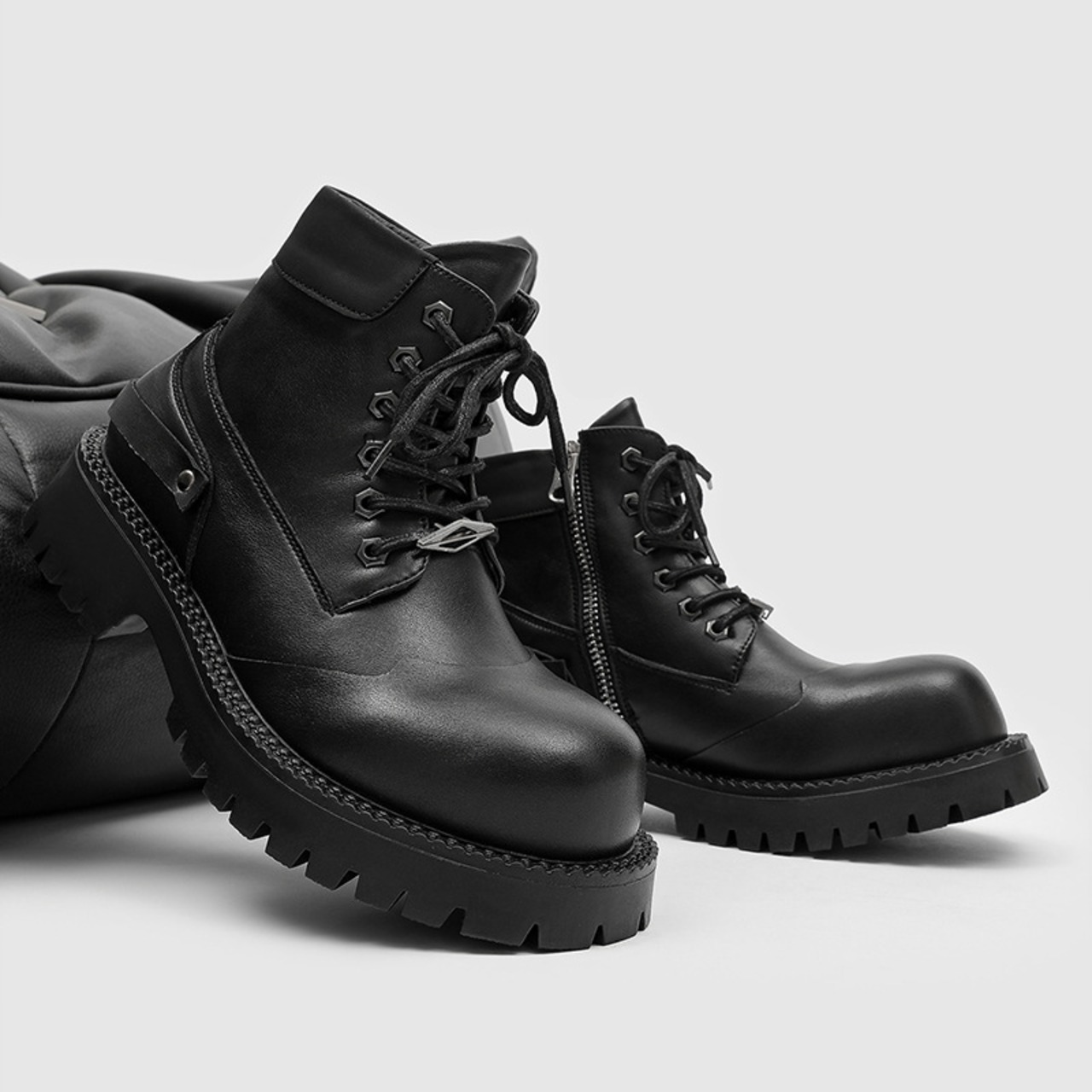 RAVEN ZIP COMBAT BOOTS