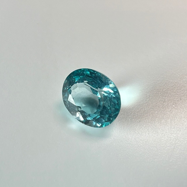 ⁂天然⁂　◇ネオンカラーアパタイト◇　2.41ct 　マダガスカル産