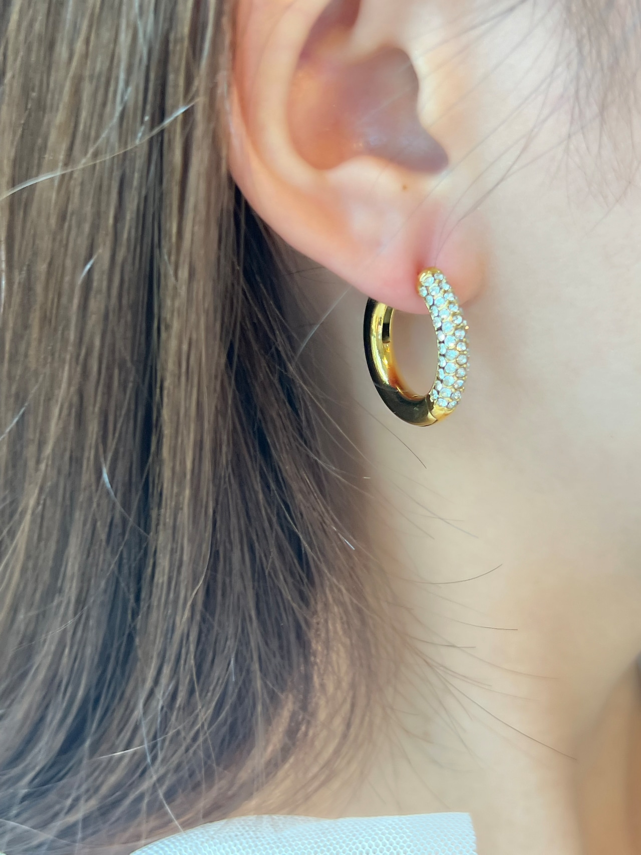 Round sparkle pierce