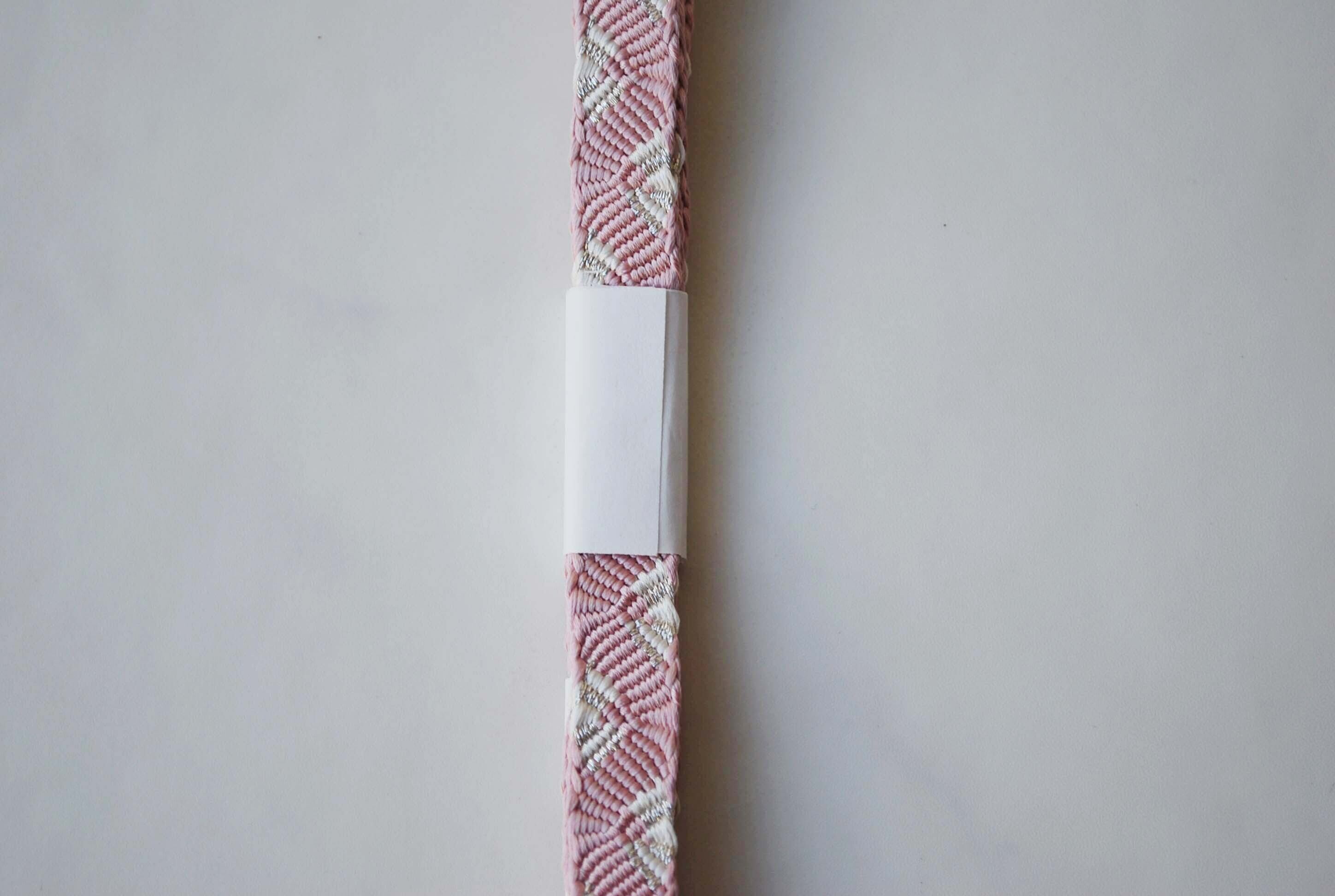 【帯締め】撫子色 波文 白銀散らし三分紐 250903⑳