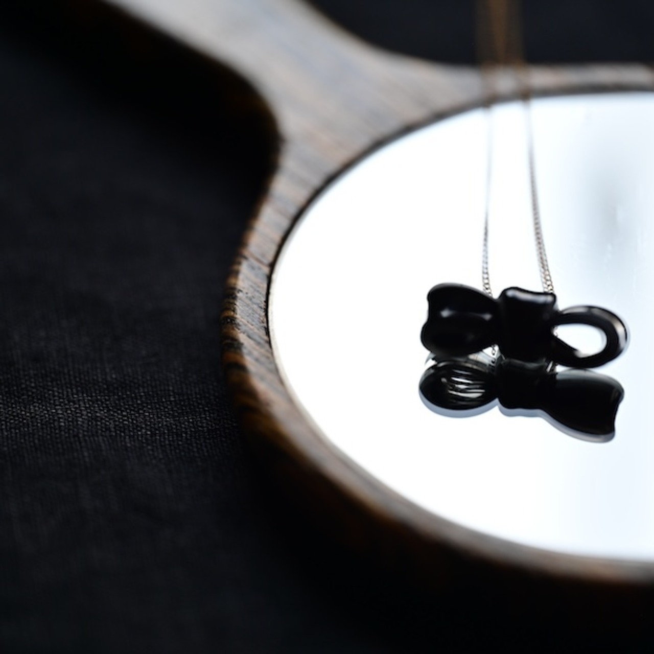 namiumi ガラスのピアス　リボン namiumi Glass Earrings – Ribbon