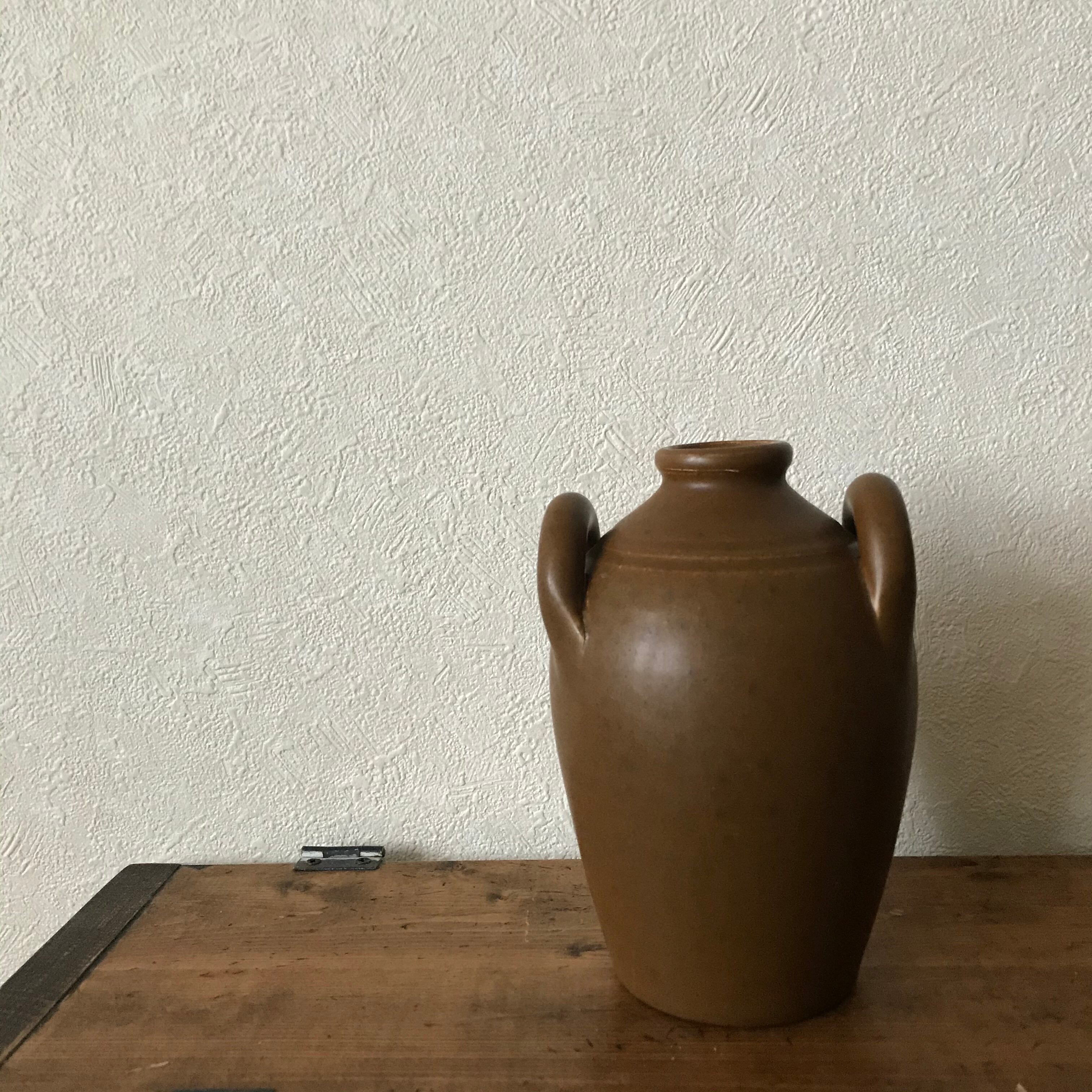 茶色いツボのような陶器 | tsuitachi craft&brocante