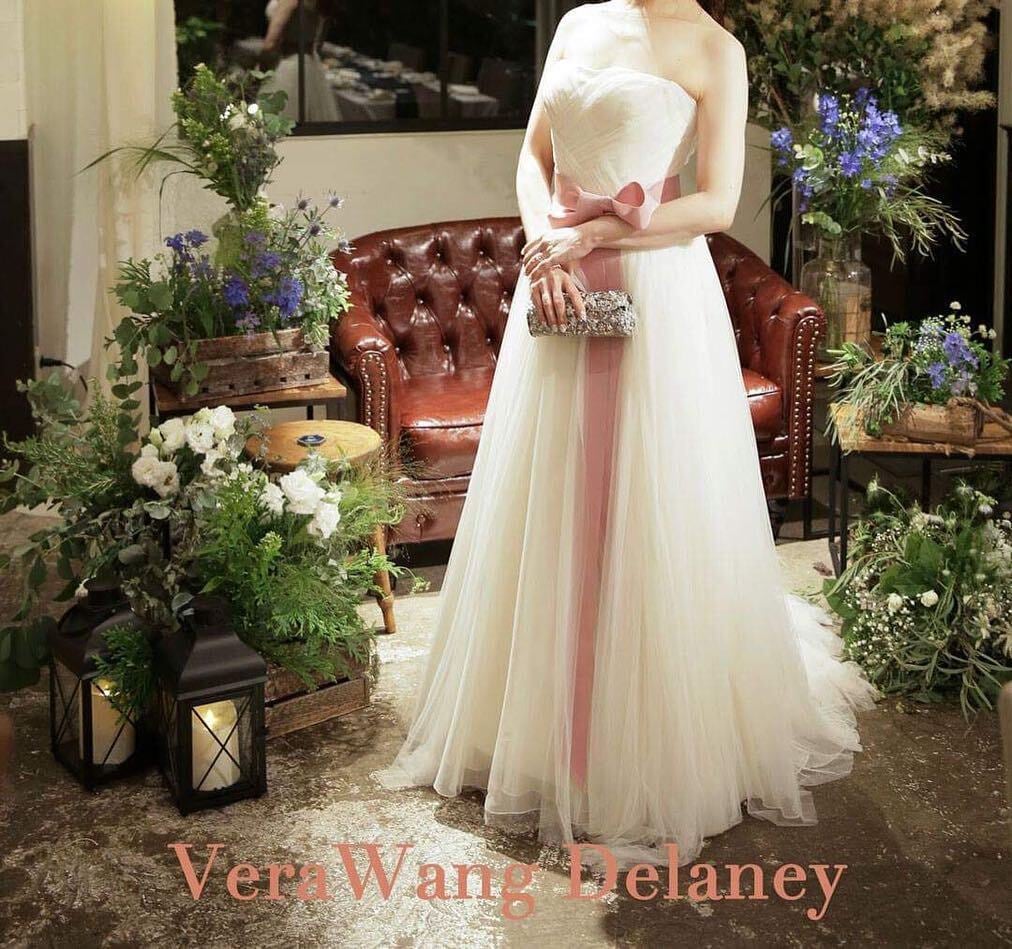 期間限定値下げVERA WANG delaney ウエディングドレスご了承くださいませ