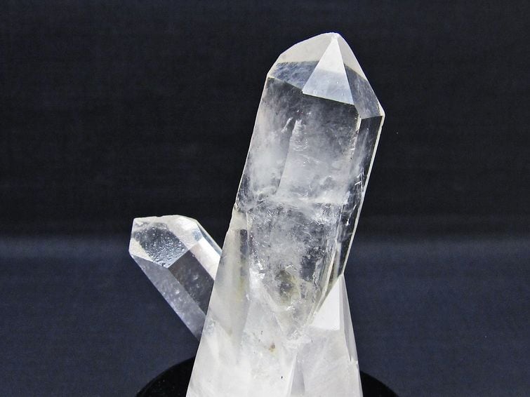 水晶 クラスター マダガスカル産 台座付属 水晶 原石 一点物 172-4301