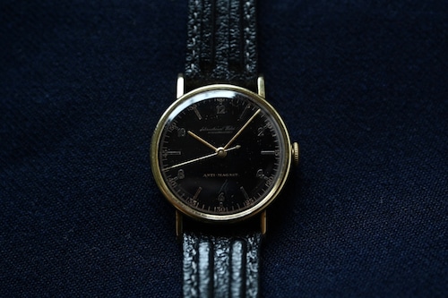【腕時計】1942年製 IWC "Austrian Case 14KYG" オリジナル・ブラックミラー Cal.61