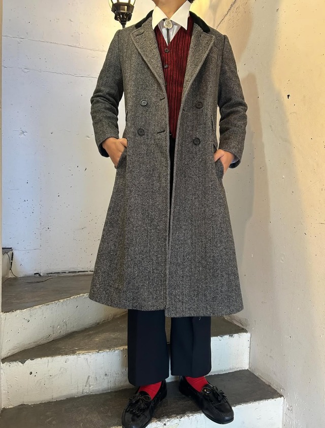 70’s 80's black velvet  collar chester coat