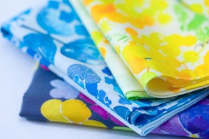 スカーフにもなる水彩画ハンカチ「すずらん」