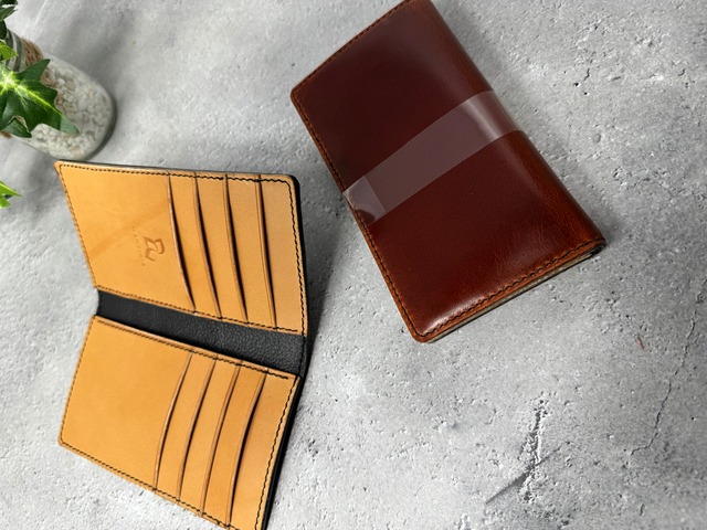 手帳型カードケースCardin（カーディン）