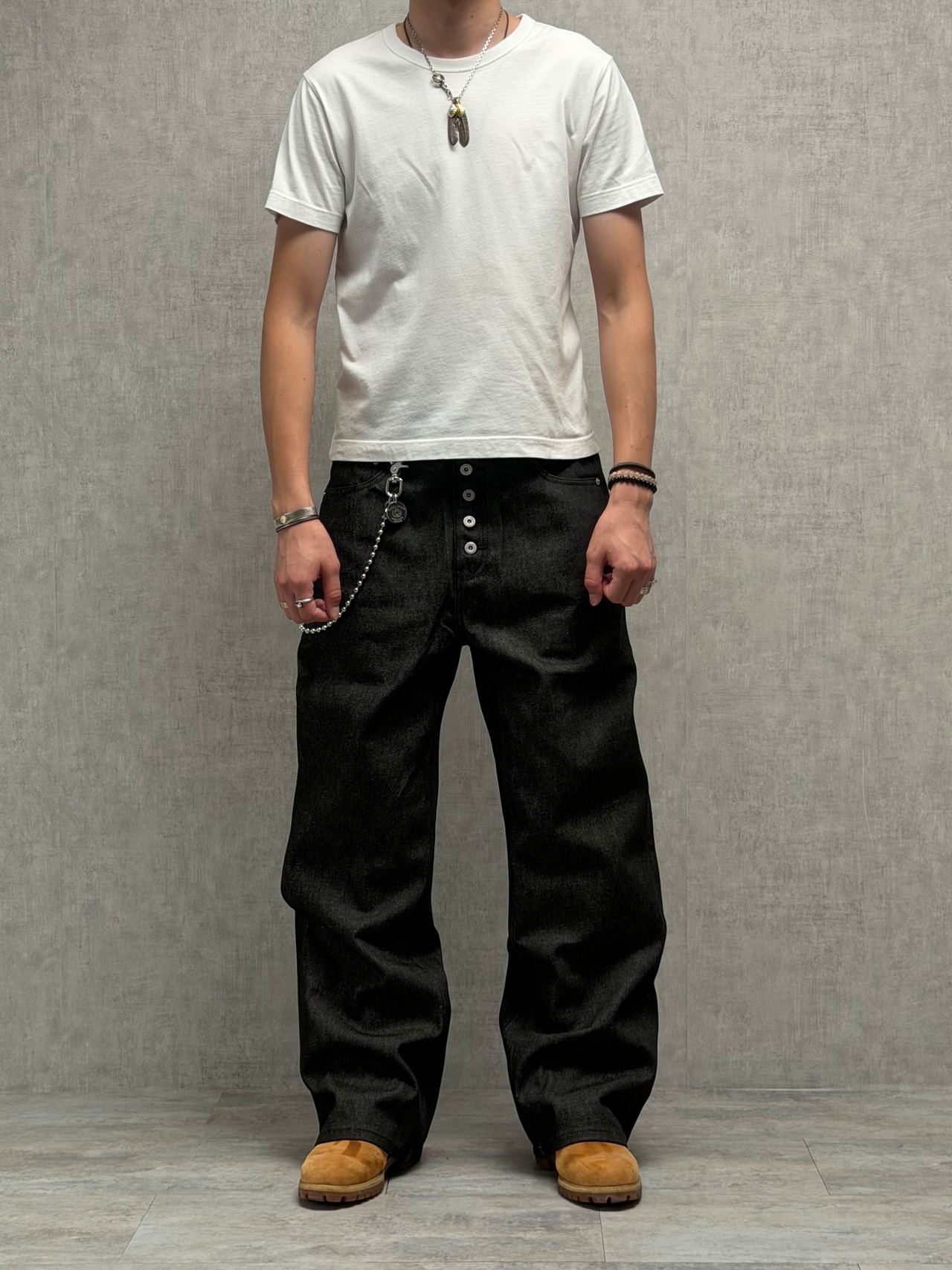 Button Out Loose Straight Denim