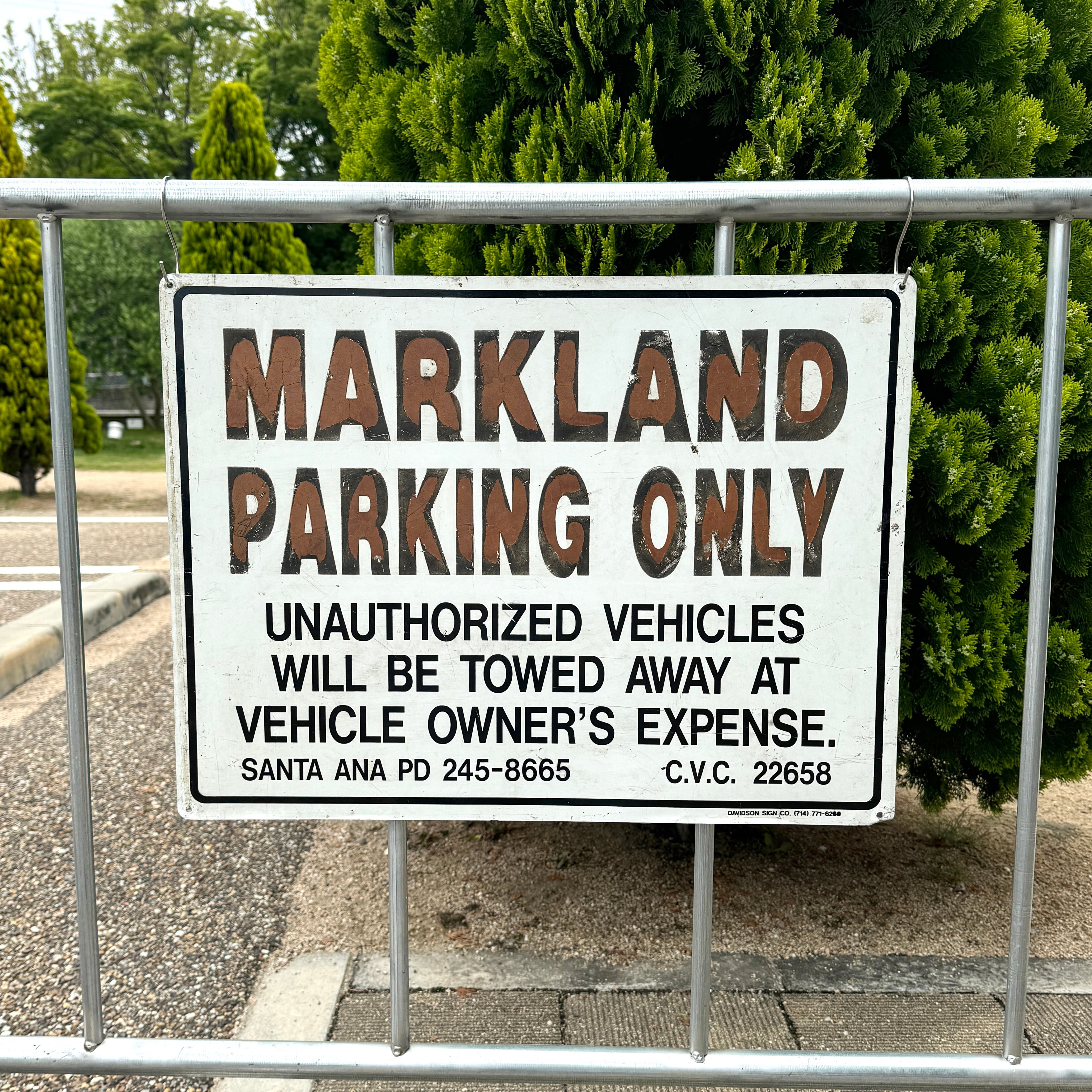 Vintage Sign 「MARKLAND PARKING ONLY」